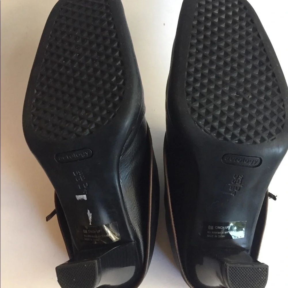 Black Aerosoles 2 1/2” Heels Slip On/Mules Casual Size 6B